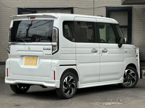 Suzuki Spacia Custom