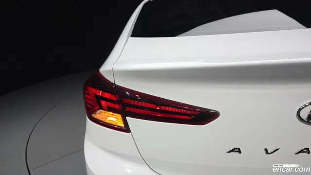 Hyundai Elantra (Avante)
