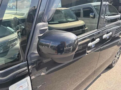 Toyota Pixis Mega