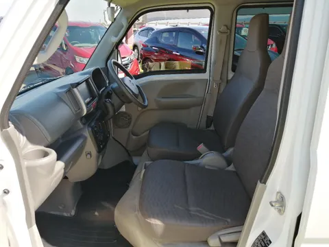 Nissan Clipper
