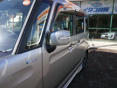 Suzuki Spacia Custom