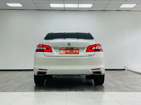 Peugeot 408