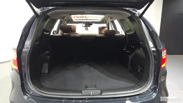 Hyundai Grand Santa Fe (Maxcruz)