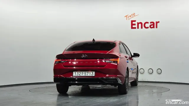 Hyundai Elantra (Avante)