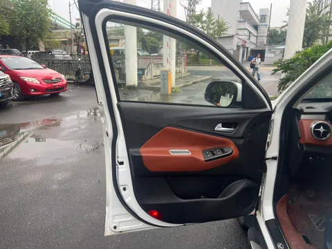 BAIC S3
