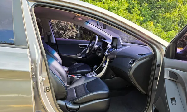 Hyundai Elantra (Avante)