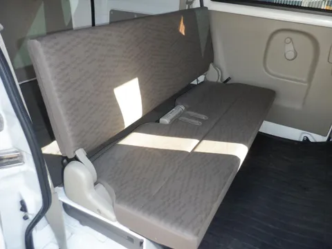 Mitsubishi Minicab Van