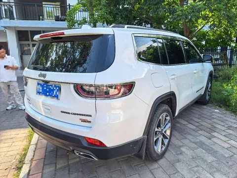 Jeep Grand Commander