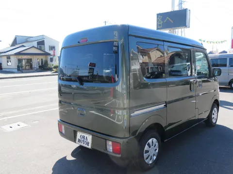 Mitsubishi Minicab Van