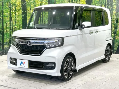 Honda N-BOX Custom