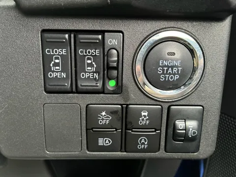 Toyota Pixis Mega
