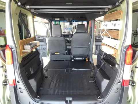 Honda N-VAN Plus Style