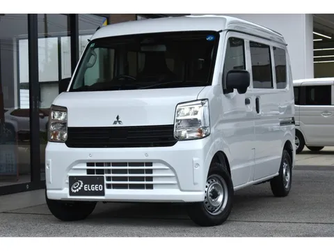 Mitsubishi Minicab Van
