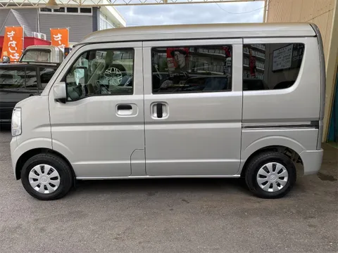 Nissan Clipper