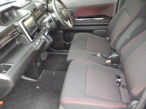 Suzuki Wagon R Stingray