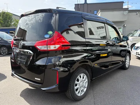 Honda Freed Plus