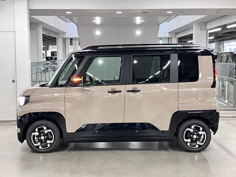 Mitsubishi Delica Mini