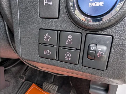 Daihatsu Mira Tocot