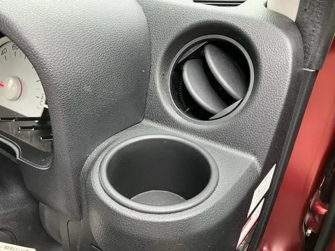 Daihatsu Mira Tocot