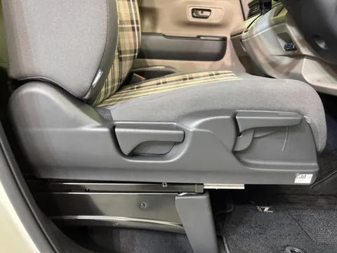 Honda N-BOX Joy