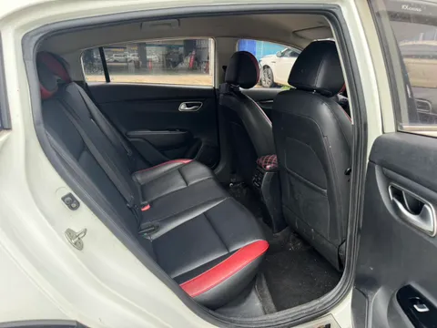 Kia KX