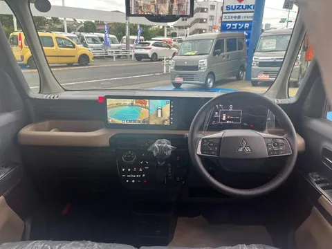 Mitsubishi Delica Mini
