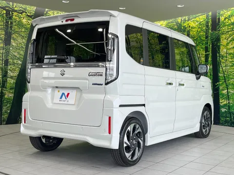 Suzuki Spacia Custom