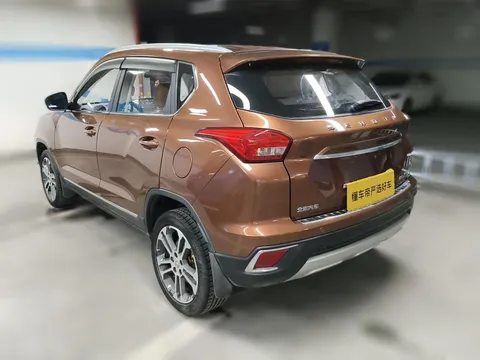 BAIC Senova X35