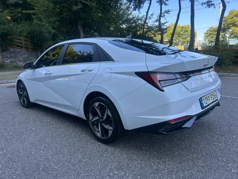 Hyundai Elantra (Avante)