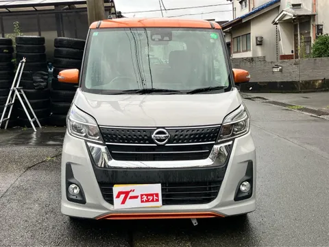 Nissan Dayz Roox