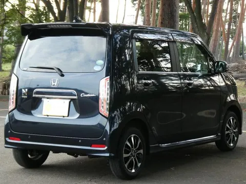 Honda N-WGN Custom