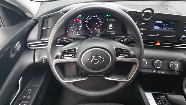 Hyundai Elantra (Avante)