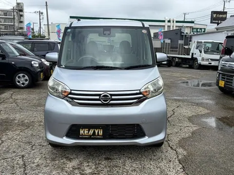 Nissan Dayz Roox