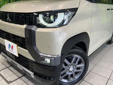 Mitsubishi Delica Mini