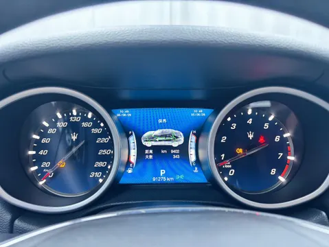 Maserati Ghibli