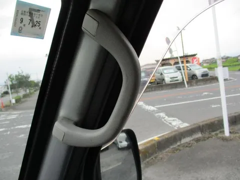 Mitsubishi Minicab Van