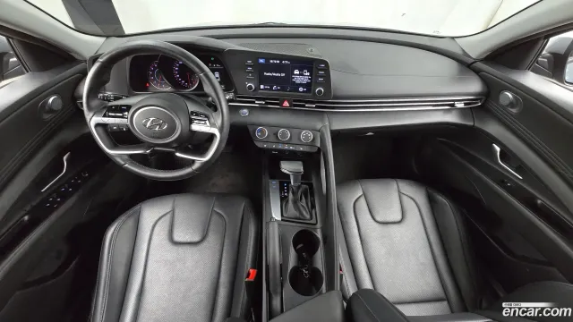 Hyundai Elantra (Avante)