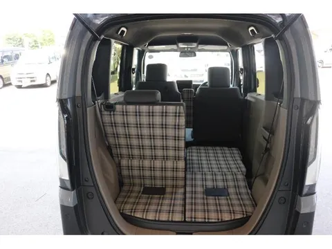 Honda N-BOX Joy