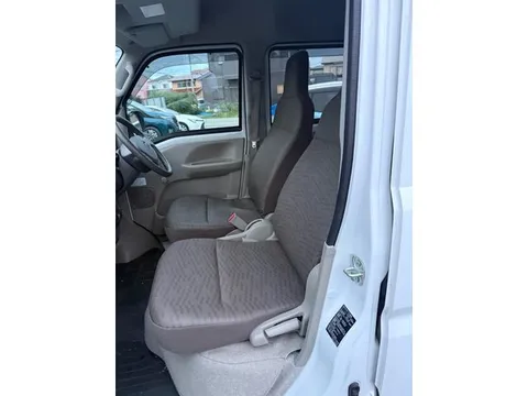 Nissan Clipper
