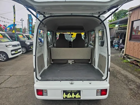 Mitsubishi Minicab Van