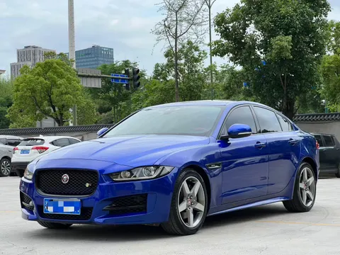 Jaguar XE