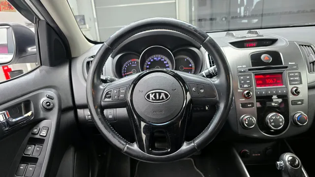 Kia Cerato (Forte)