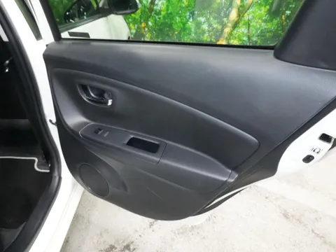 Toyota Yaris (Vitz)