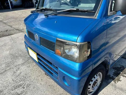 Nissan Clipper Van