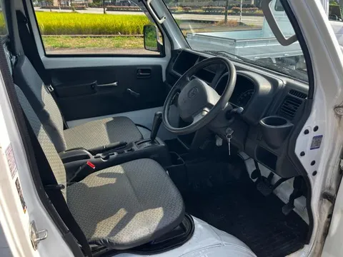 Mazda Scrum Truck