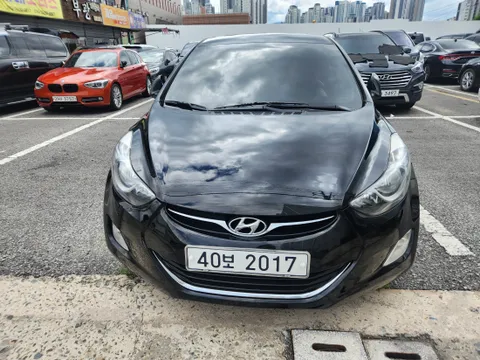 Hyundai Elantra (Avante)