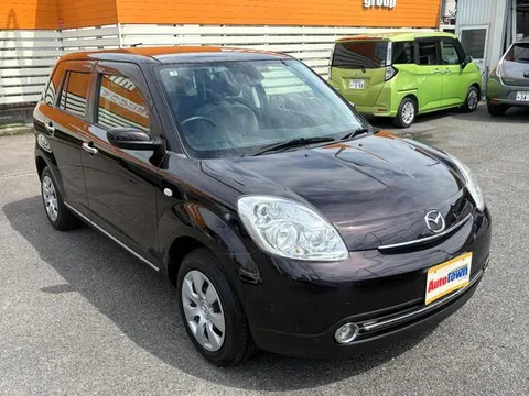 Mazda Verisa