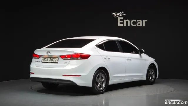 Hyundai Elantra (Avante)