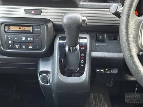 Honda N-VAN Plus Style