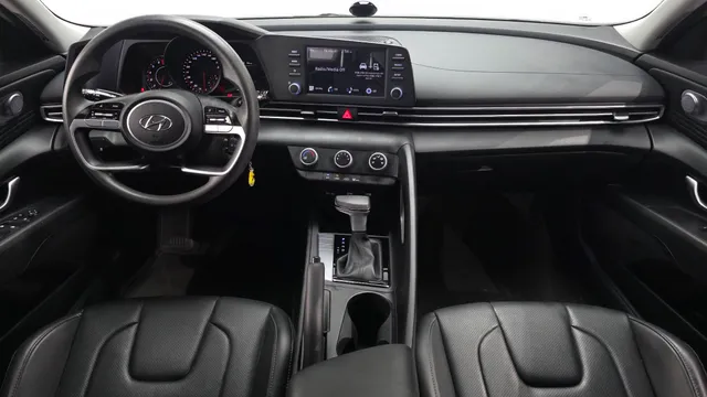 Hyundai Elantra (Avante)